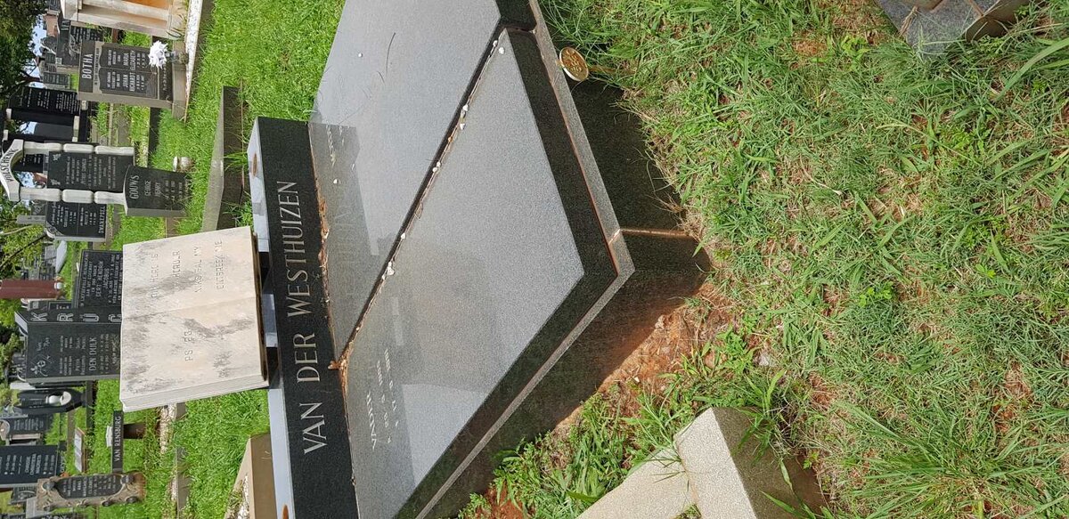 WESTHUIZEN ?, van der 1905-1981 &amp; ? 1906-1982