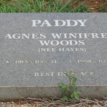 WOODS Agnes Winifred nee HAYES 1915-1998