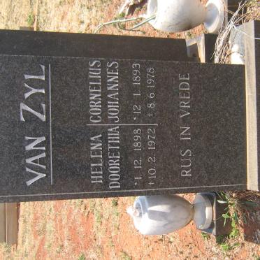 ZYL Cornelius Johannes, van 1893-1978 &amp; Helena Doorethia 1898-1972