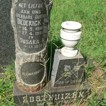 OOSTHUIZEN Diederick 1910-1983 &amp; Susara M. 1930-