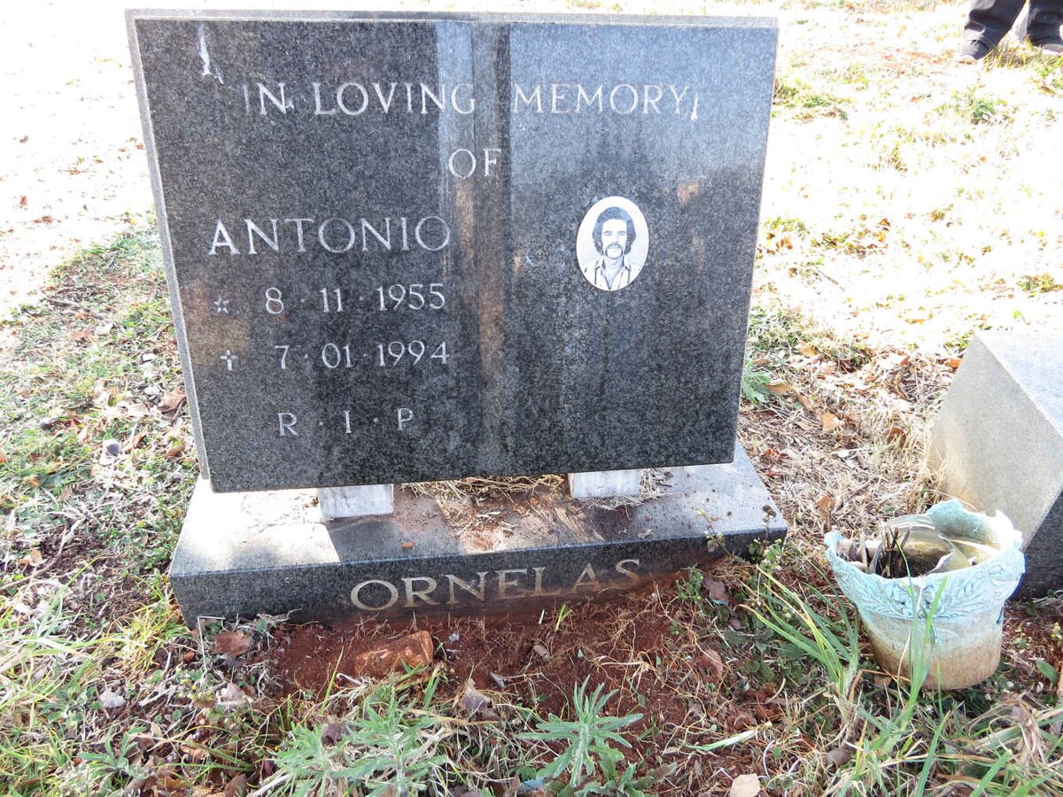 ORNELAS Antonio 1955-1994