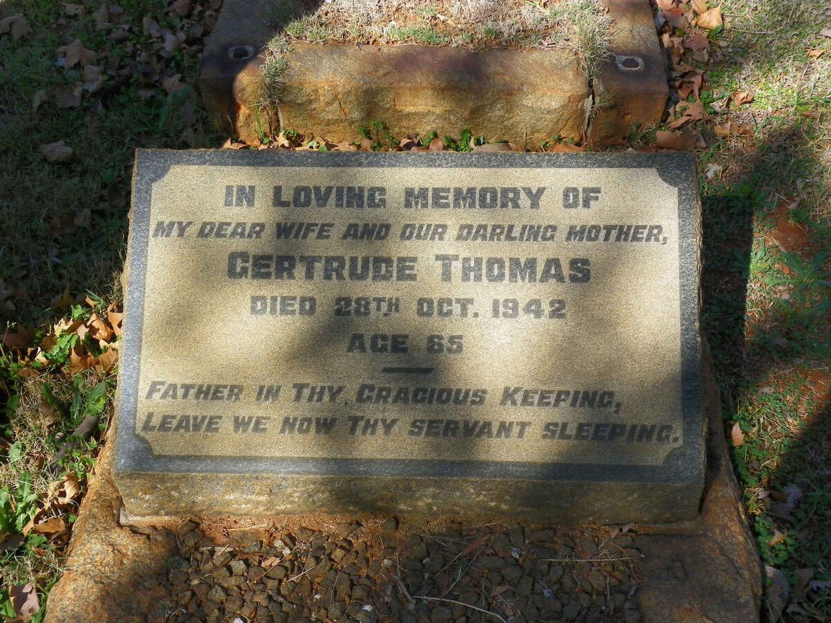 THOMAS Gertrude -1942