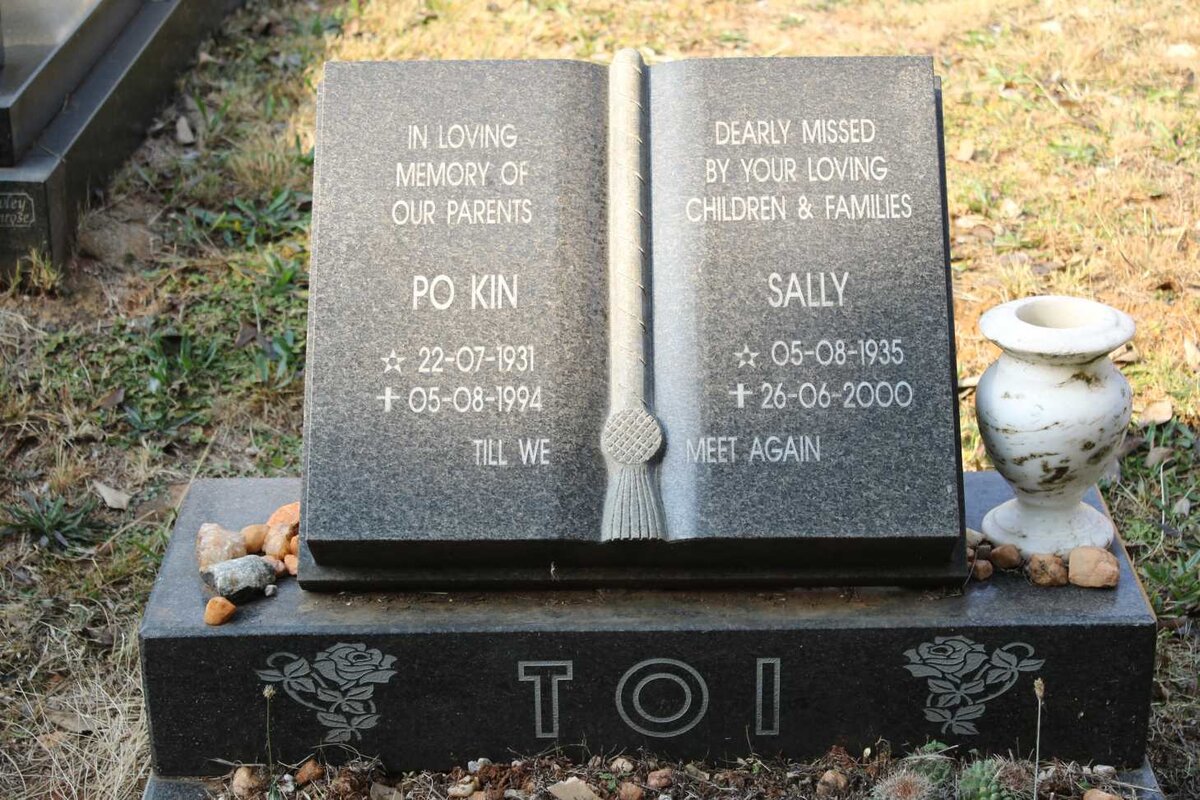TOI Po Kin 1931-1994 &amp; Sally 1935-2000