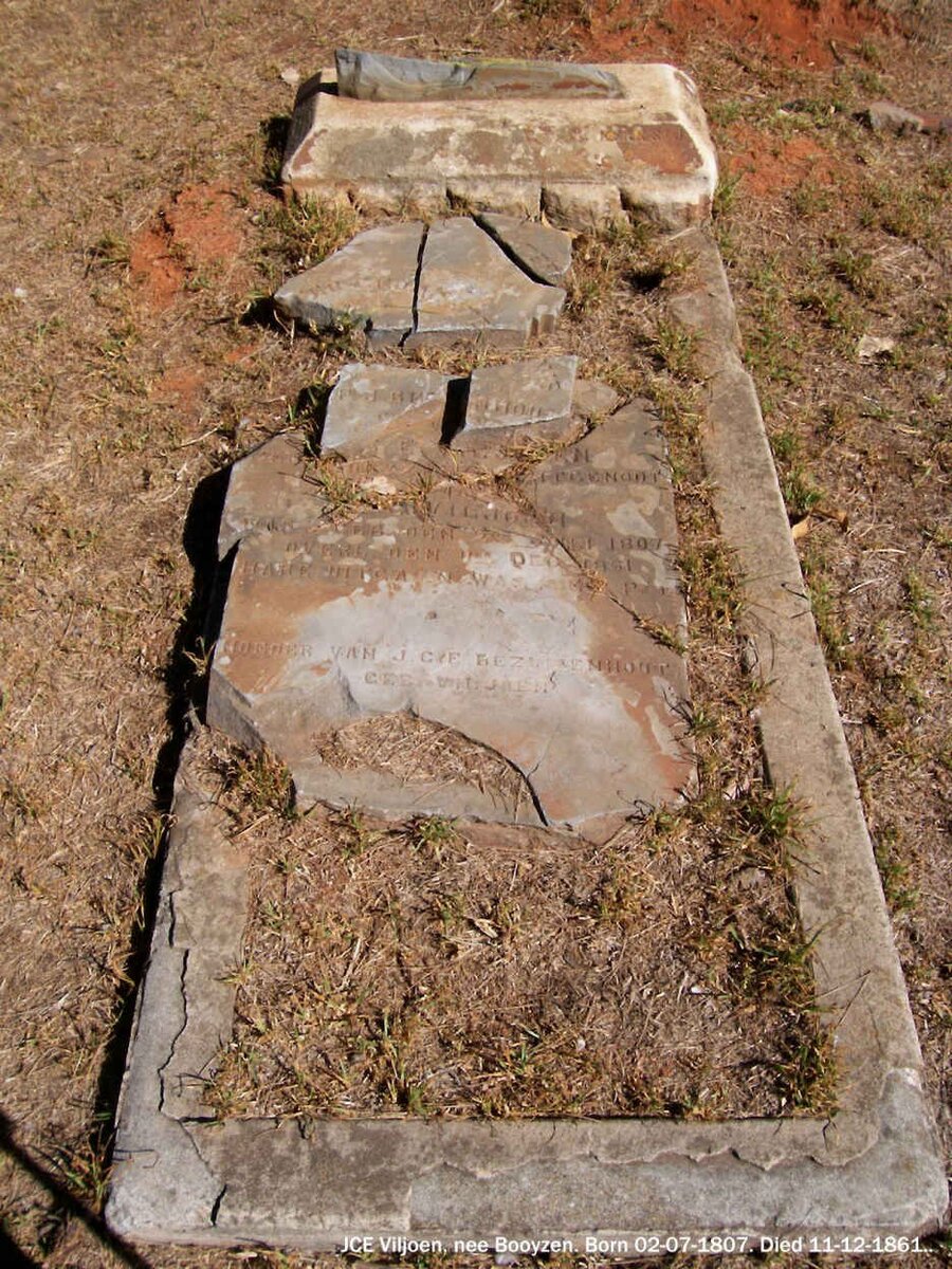 VILJOEN J.C.E. nee BOOYZEN 1807-1861
