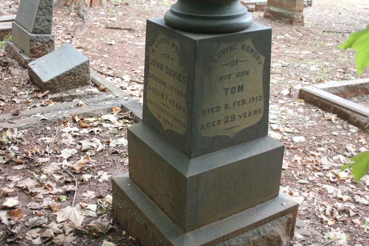 DAVIES John -1909 :: DAVIES Tom -1913