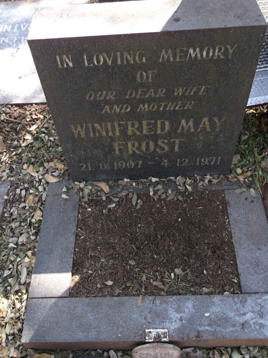 FROST Winifred May 1907-1971