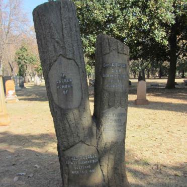 RUSSELL G. -1918 :: RUSSELL Caroline Frances 1887-196? :: RUSSELL James -1891