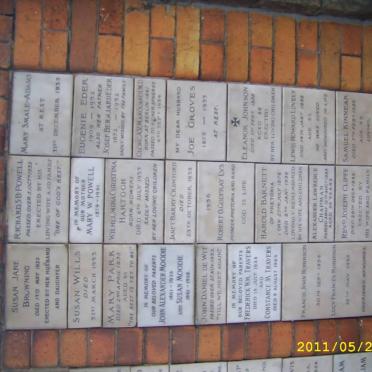 030 Memorial wall