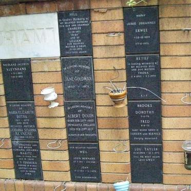 132 Memorial wall 