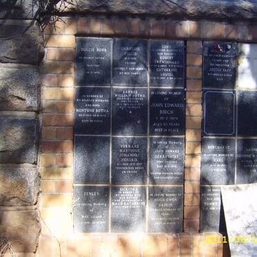 080 Memorial wall
