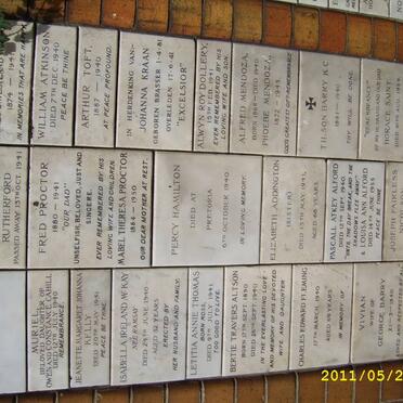 053 Memorial wall