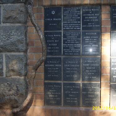 065 Memorial wall