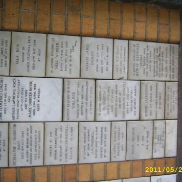 037 Memorial wall