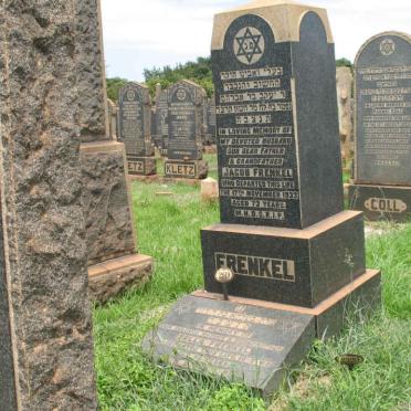 FRENKEL Jacob -1933 &amp; Bella