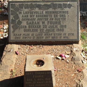 FOURIE Gert Cornelius 1910-1946 :: FOURIE Sarah W. 1918-1940