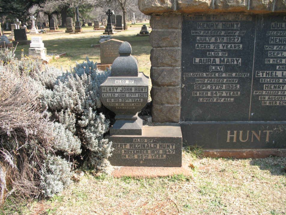 HUNT Bert Reginald -1947 :: HUNT Henry John -1967