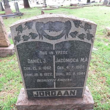 JORDAAN Daniel J. 1862-1922 &amp; Jacomioca M.A. 1865-1944