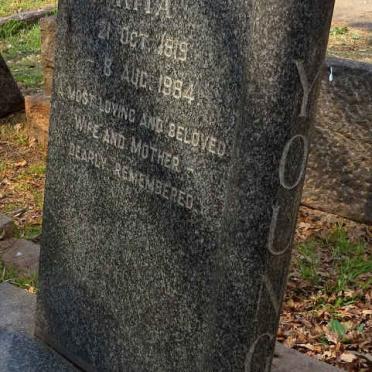 YOUNG Rita 1919-1984