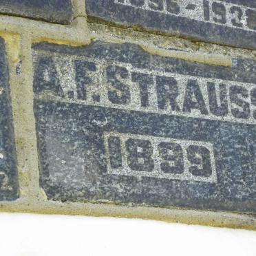 STRAUSS A.F.