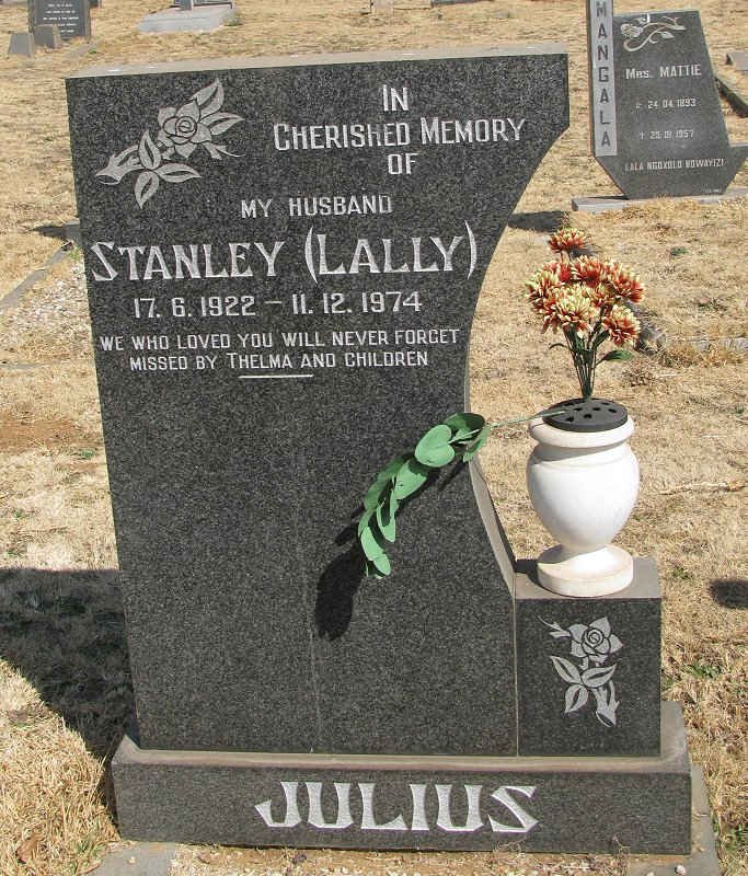 JULIUS Stanley 1922-1974