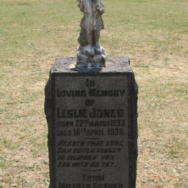 JONES Leslie 1932-1936