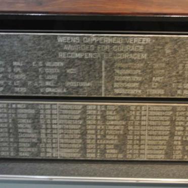 32 Batallion memorial plaque _1