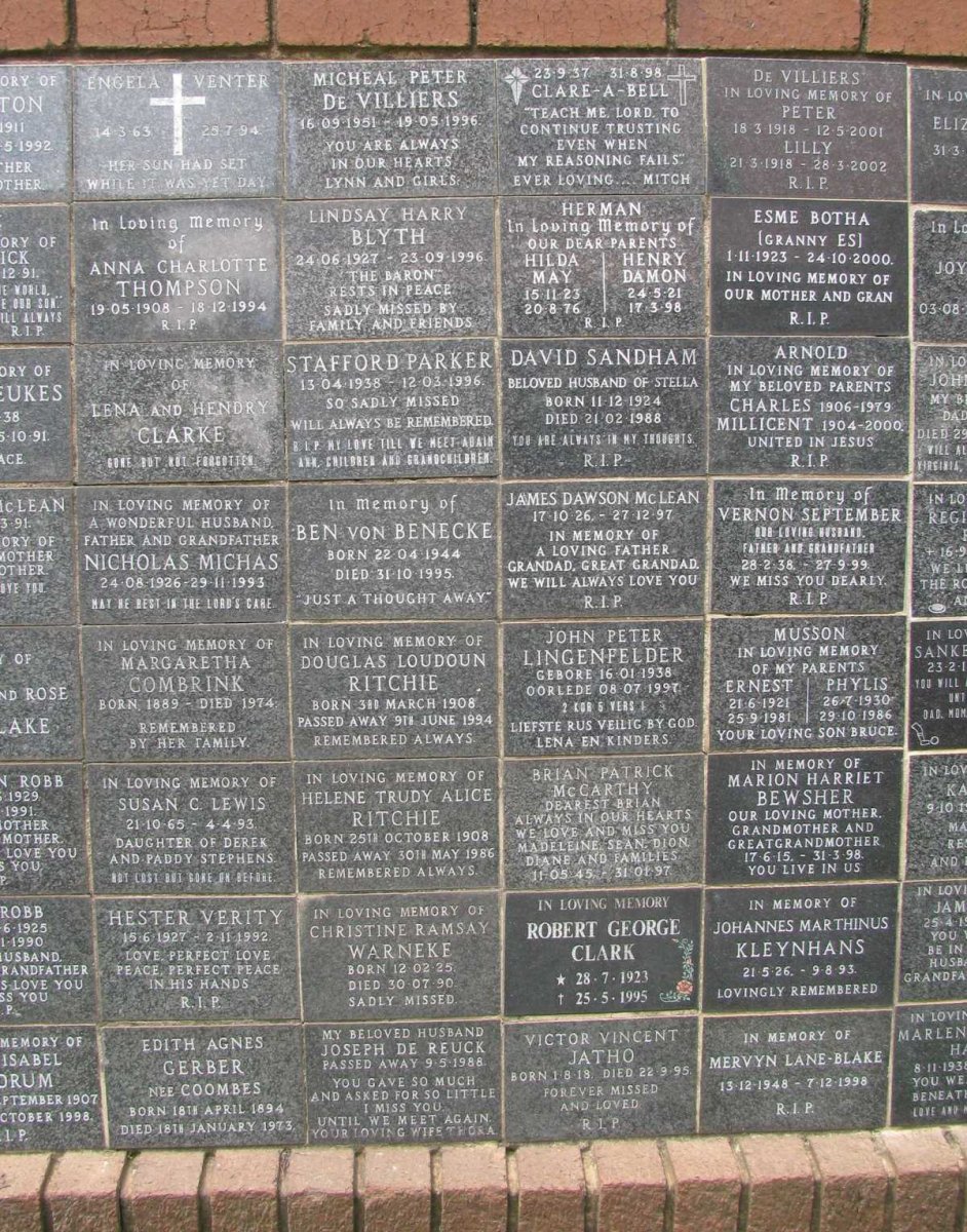 06. Memorial wall 