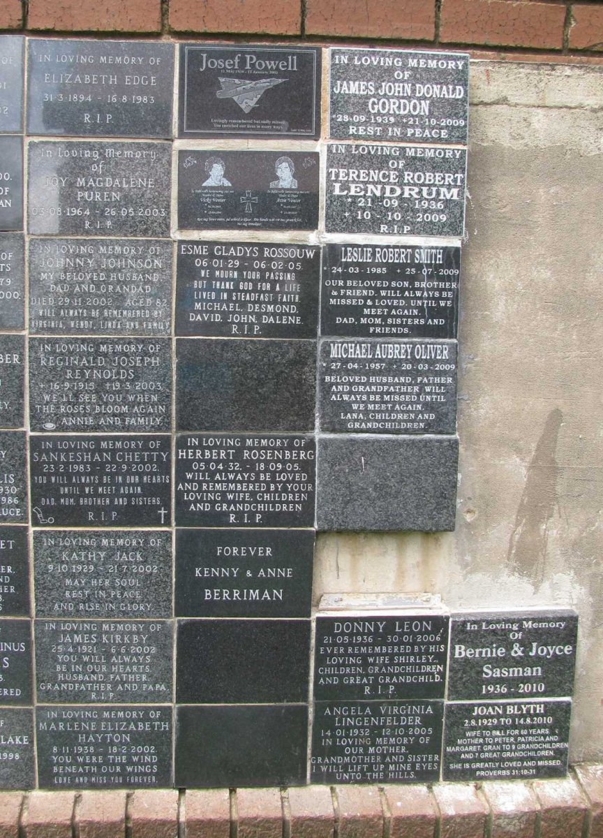07. Memorial wall 