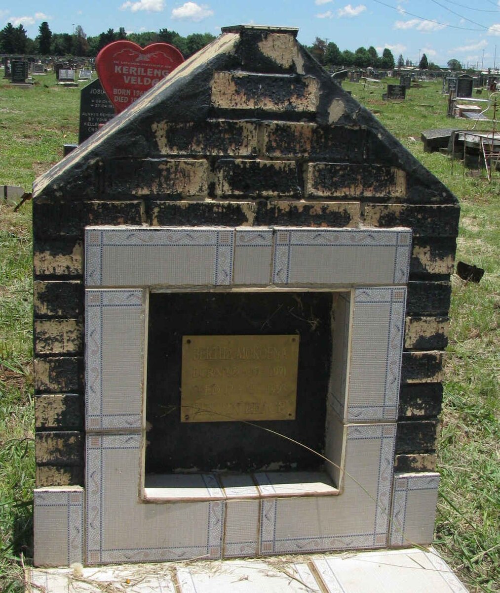 MOKOENA Bertha 1921-1993