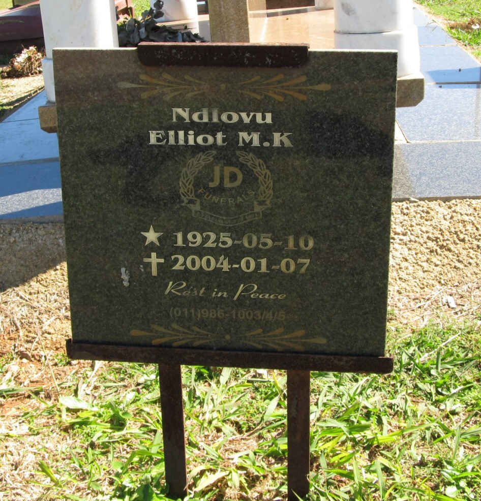 NDLOVY Elliot M.K. 1925-2004