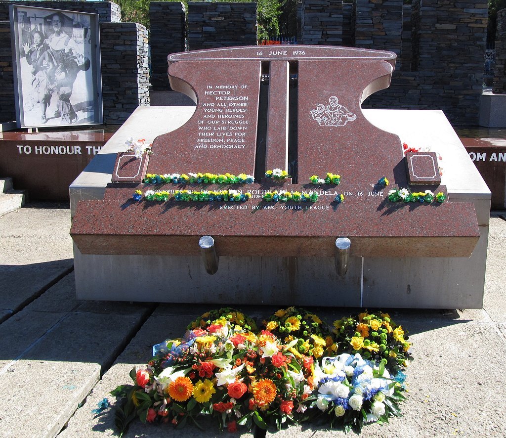 05. PIETERSON Hector -1976