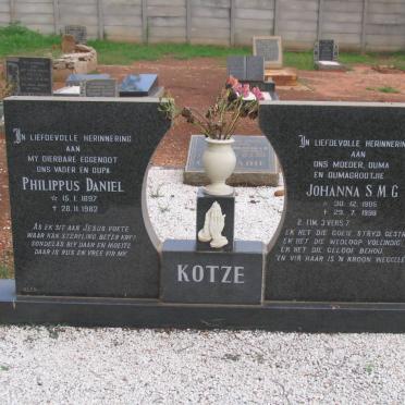KOTZE Philippus Daniel 1897-1982 &amp; Johanna S.M.G. 1905-1998