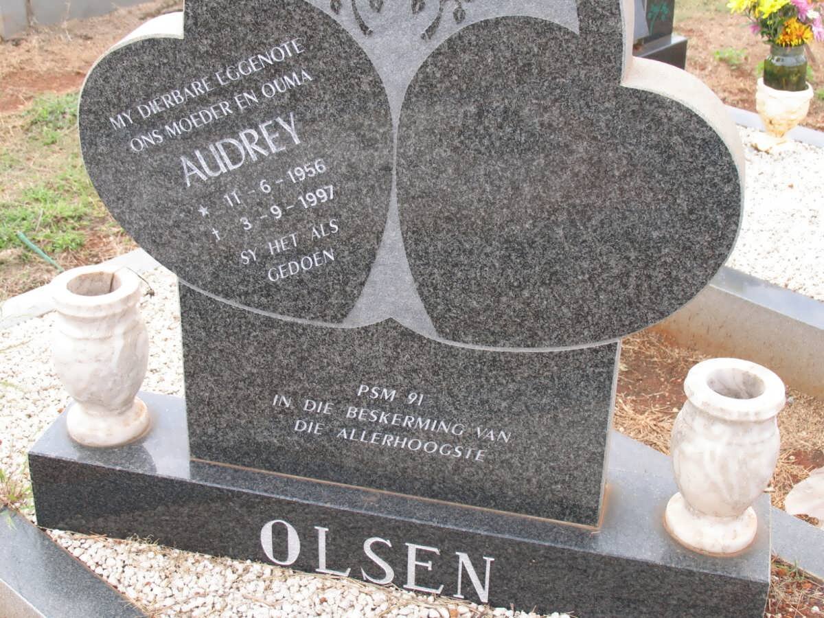 OLSEN Audrey 1956-1997