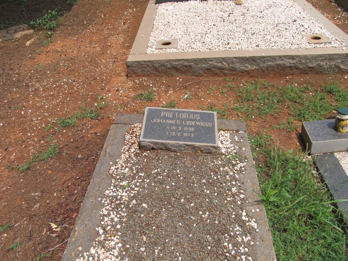 PRETORIUS Johannes Lodewicus 1898-1973