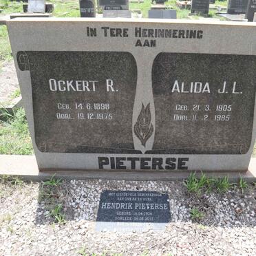 P - Vanne :: Surnames - P