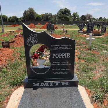 SMITH Poppie 1944-2020