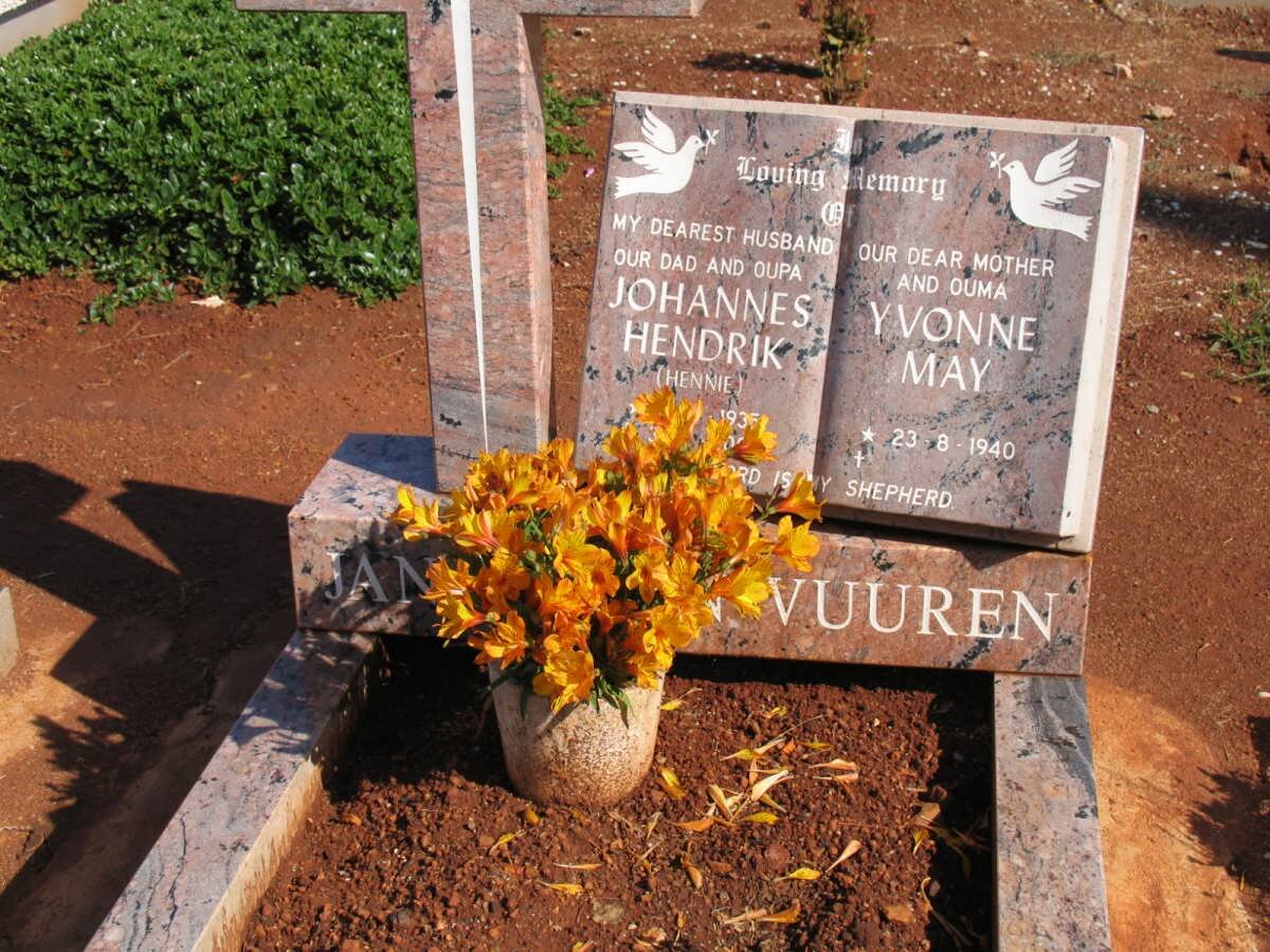 VUUREN Johannes Hendrik, van 193?-200? &amp; Yvonne May 1940-