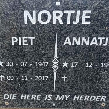 NORTJE Piet 1947-2017 & Annatjie 1949- 