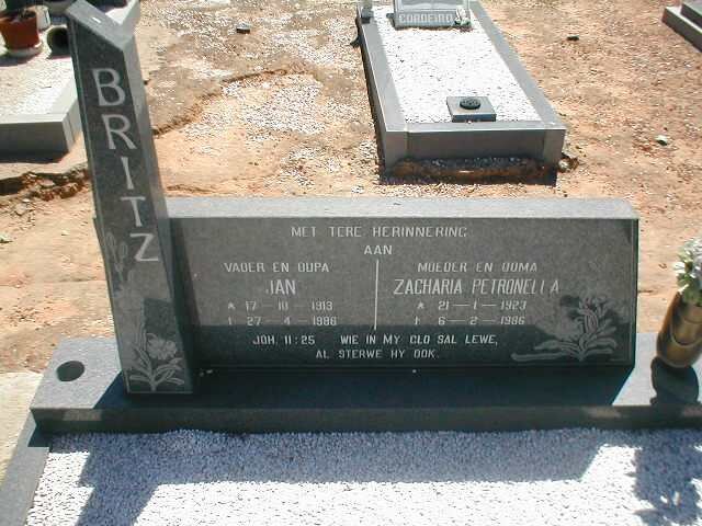 BRITZ Jan 1913-1986 &amp; Zacharia Petronella 1923-1986