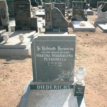 DIEDERICHS Martha Magdalena Petronella 1897-1982