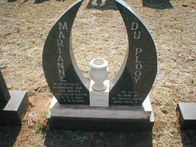 PLOOY Marianne, du 1949-1989