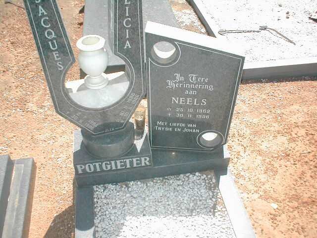 POTGIETER Neels 1962-1986 :: POTGIETER Jacques 1984-1986 :: POTGIETER ?icia 1986-1986