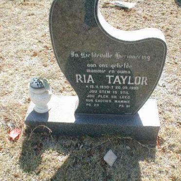 TAYLOR Ria 1930-1990