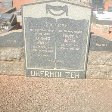 OBERHOLZER Johannes Hendrik 1888-1855 &amp; Johanna A. Jacoba 1895-1972