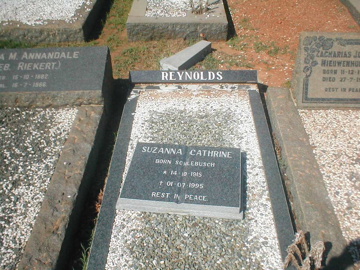 REYNOLDS Suzanna Cathrine 1915-1995