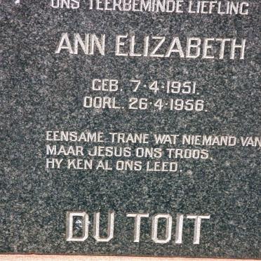 T - Vanne :: Surnames - T