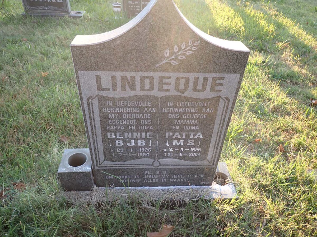 LINDEQUE B.J.B. 1926-1994 &amp; M.S. 1925-2004