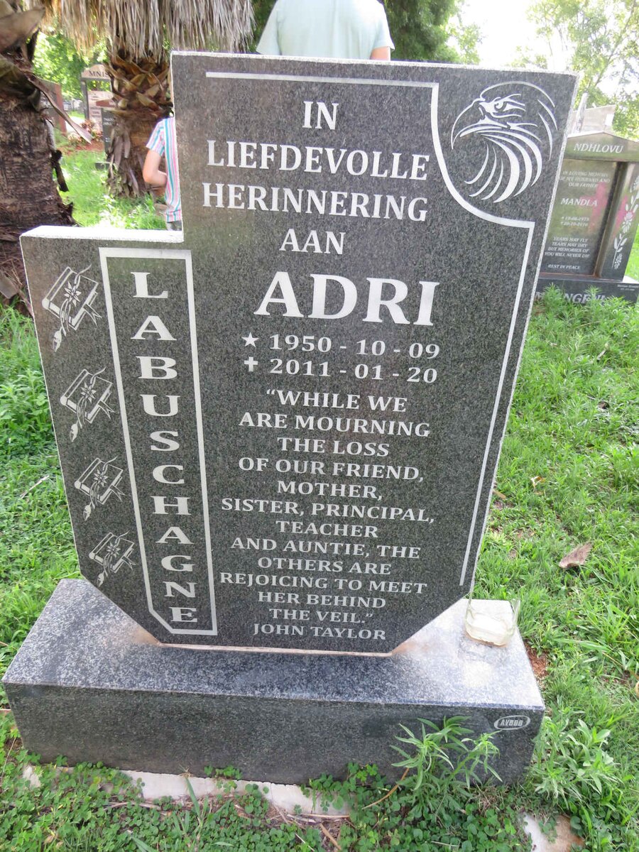 LABUSCHAGNE Adri 1950-2011