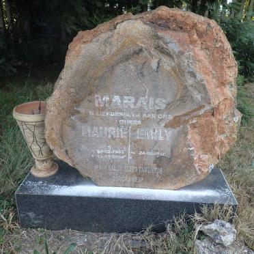 MARAIS Maurie 1943-2004 &amp; Emily 1950-