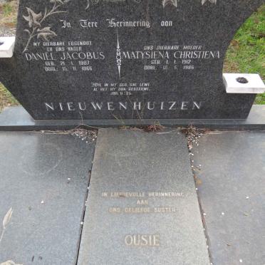 NIEUWENHUIZEN Daniel Jacobus 1907-1966 &amp; Matysiena Christiena 1912-1986 :: NIEUWENHUIZEN Ousie 1943-1986